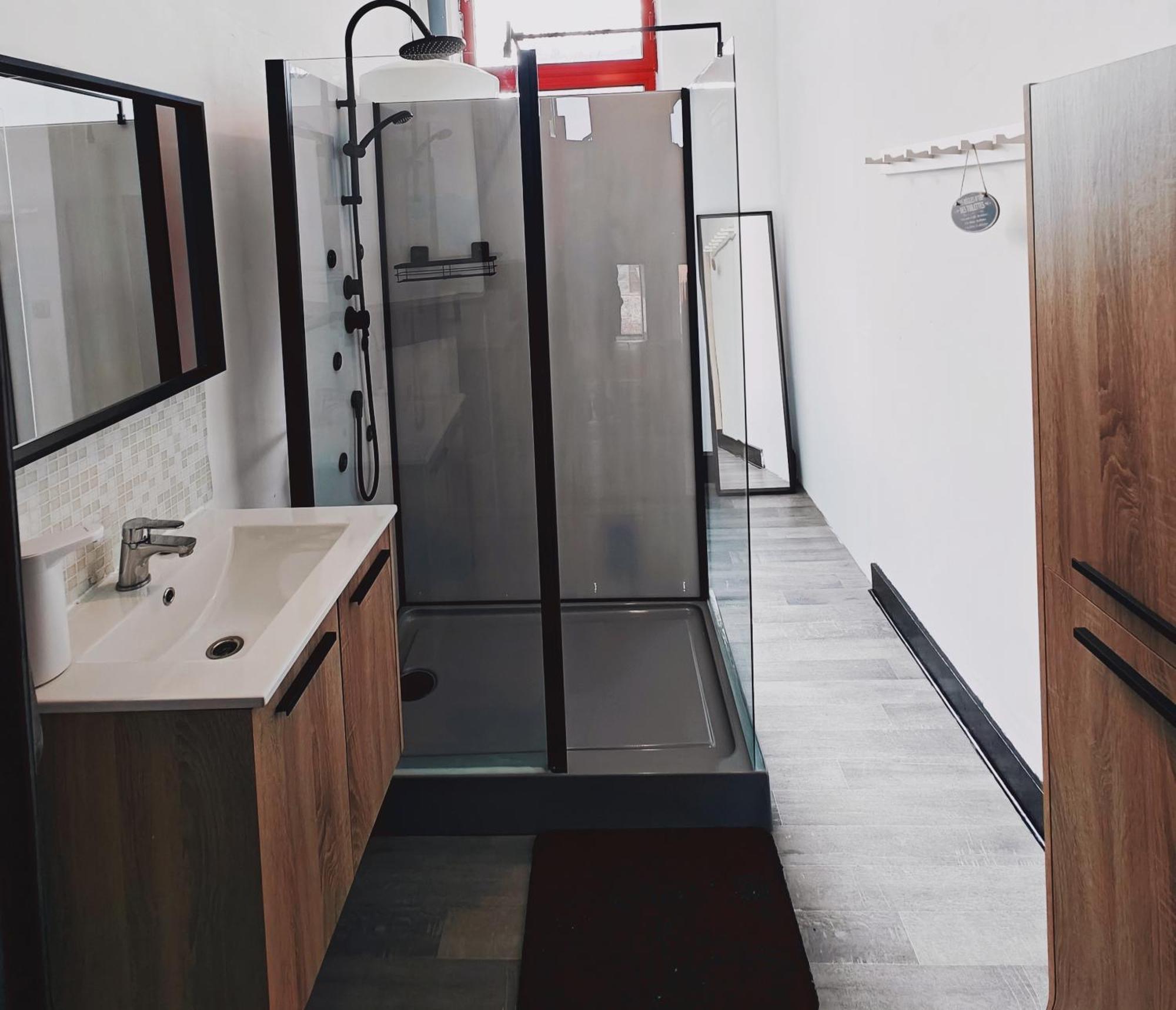 Chambre Privee Au 3E Etage Sans Ascenceur En Plein Centre De Charleroi Apartment ภายนอก รูปภาพ